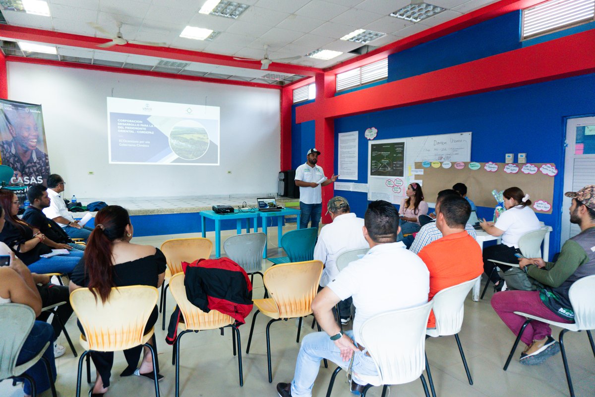Cordepaz's tweet photo. En sesiones conjuntas dialogamos con los Comités Técnicos Interinstitucionales de Educación Ambiental - Cidea, las Juntas de Educación Municipal - JUME y los Comités Ambientales Municipales -CAM , para conocer las acciones que se adelantan frente a la crisis climática. https://t.co/c6xHnuqDzc