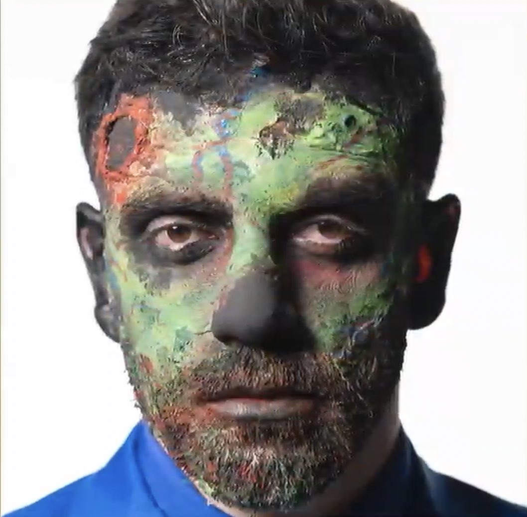 s3ufuturoex's tweet photo. A Jahde era pra ter saído junto com a Paloma o namorado da blogueirinha ficou parecendo que caiu no pântano e não um zumbi. O Sadrak entregou bem mais e na medida, mas parece q só levaram em consideração a cor verde. #CorridaDasBlogueiras https://t.co/YXmJmRtmeA
