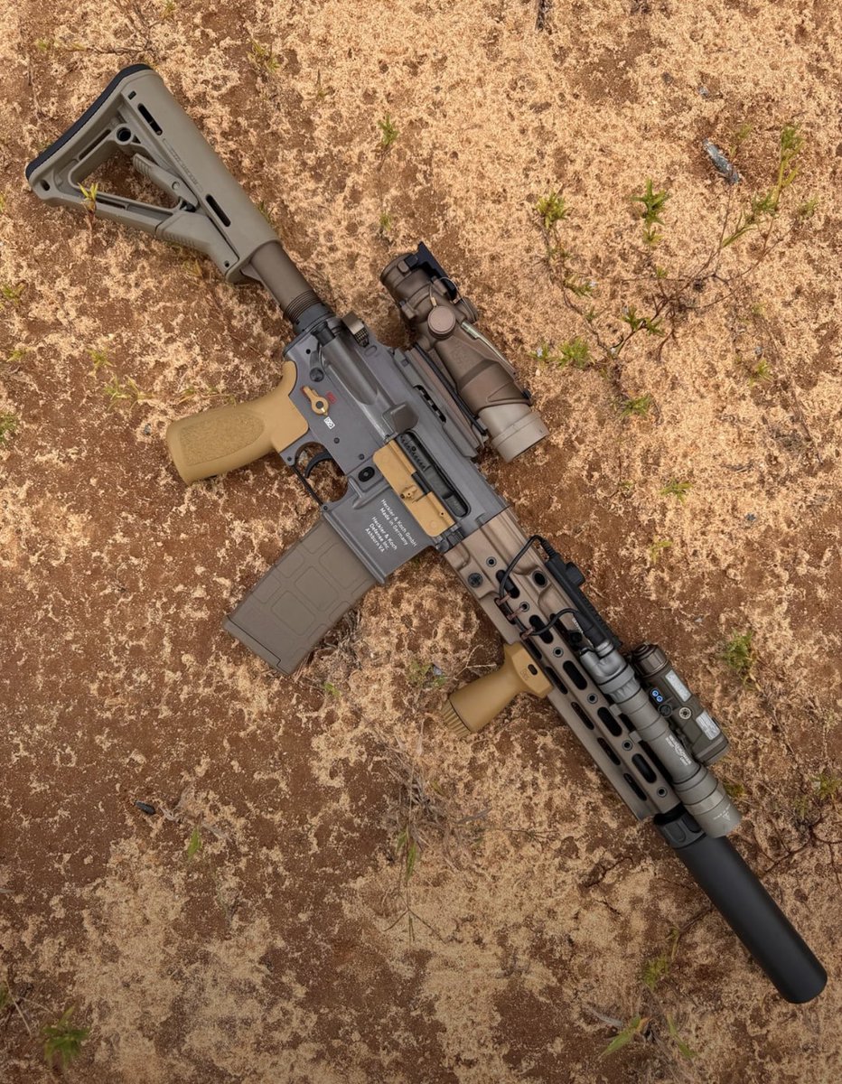 WeaponsVault's tweet photo. Heckler Koch 416D https://t.co/PR4fIwGvrb