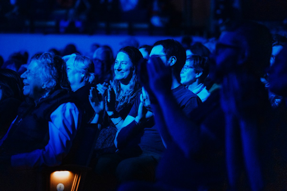 chinookblast's tweet photo. 🎁 This holiday season, give the gift of music and memories with Block Heater!
Celebrate 10 incredible years of Calgary Folk Music Festival’s Block Heater with unforgettable evenings filled with music, dance, and the glow of dazzling downtown lights. 🌟
https://t.co/6gqQx6JpIf https://t.co/M3wI1u2xES