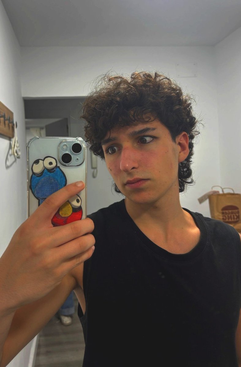 robertotomee tweet media