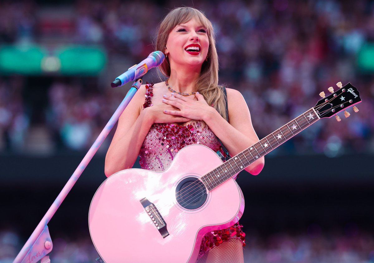 Taylor Swift Data tweet media