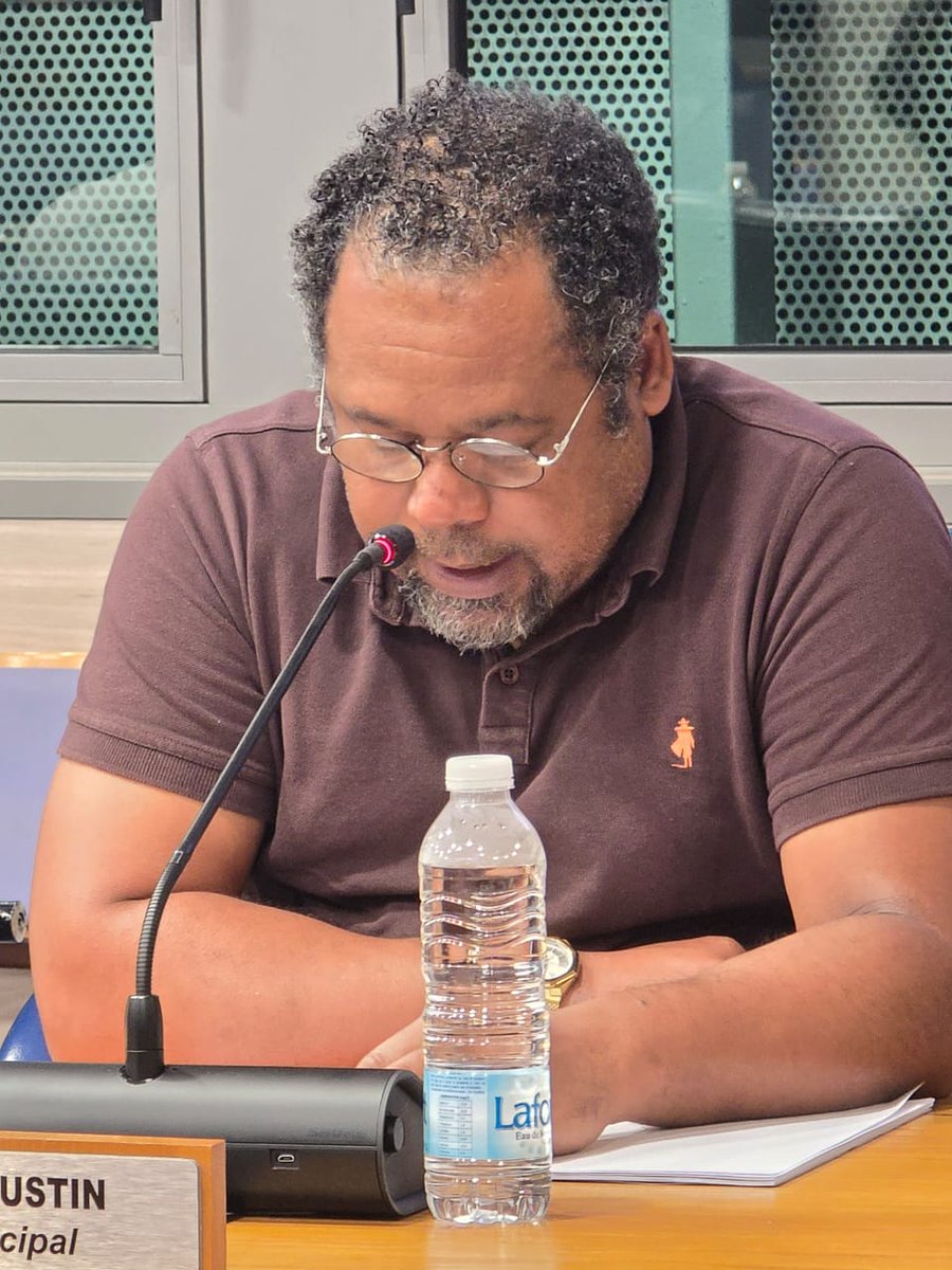 1️⃣7️⃣La Ville, déjà labellisée "Territoire engagé pour la nature" depuis 2019, demande le renouvellement de son label et des subventions pour le projet "Un Gosier Vert" 🌿. Patrice PIERRE-JUSTIN, VP de la commission Environnement, Mobilité prend la parole.