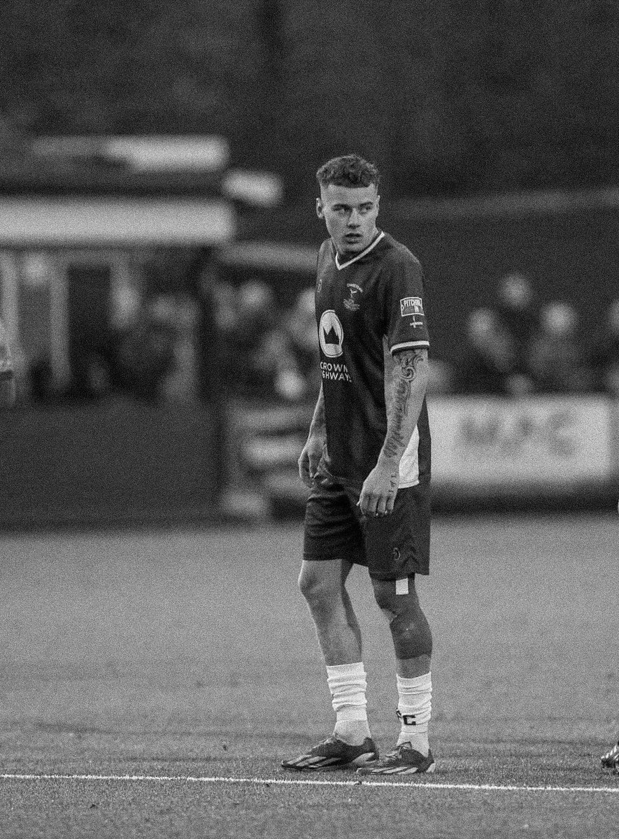 Lewi Burnside tweet media