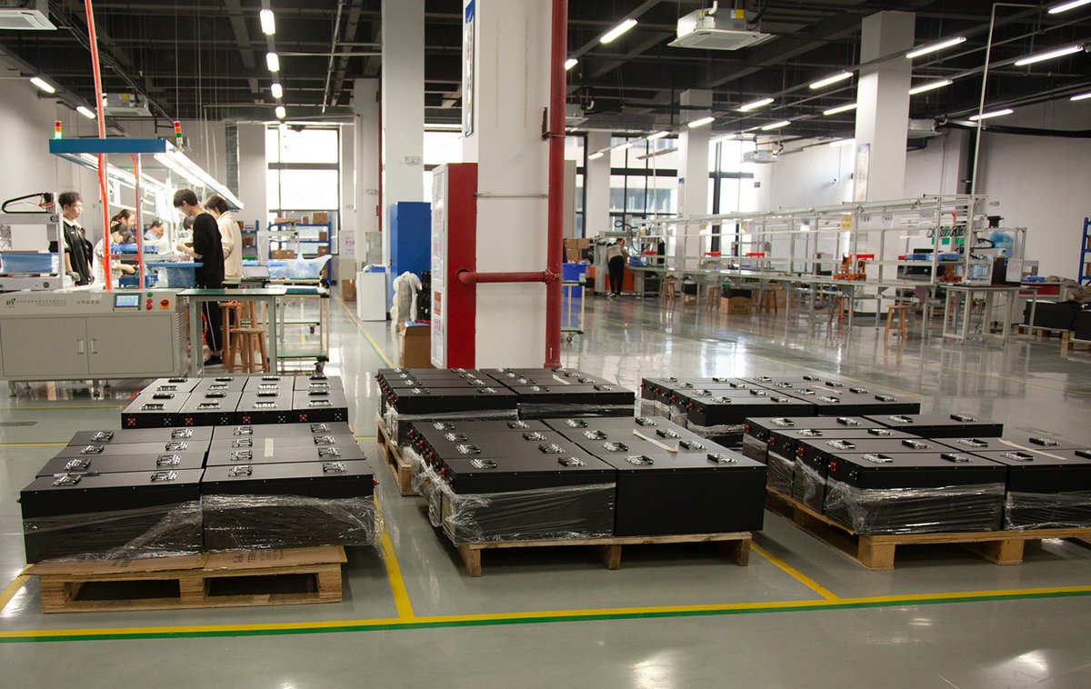 superpackenergy's tweet photo. 🚴‍♀️Superpack's offer a mature product line including 24V, 48V, 60V and 72V battery solutions.🔋
Why choose Superpack?
Professional battery system design
Customized production support
Reliable product quality
Let’s drive the future of electric mobility together!  #Batteries #Trike https://t.co/VPasA49ahW