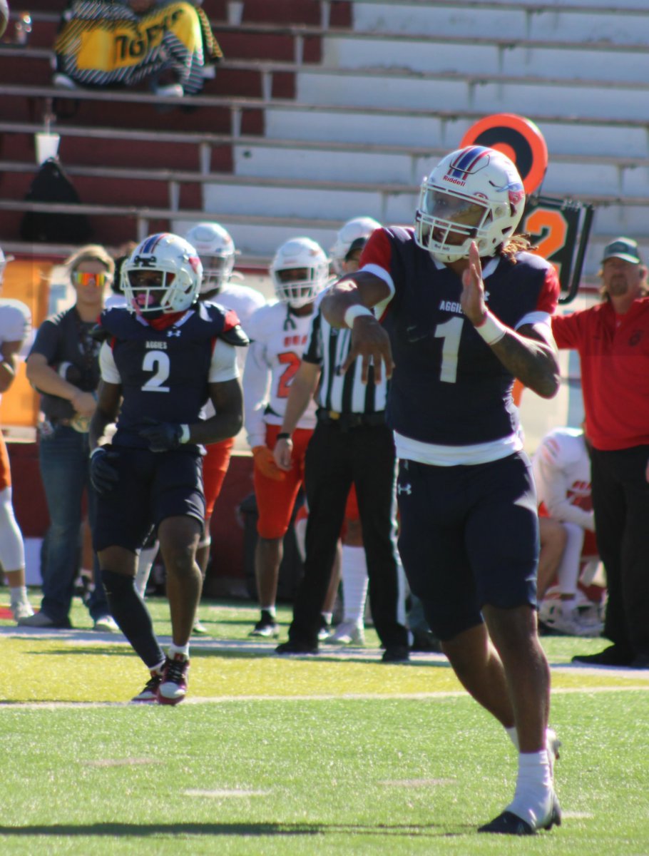 BonnieB596's tweet photo. He's that guy! The OPSU QB1 is the 2024 FCS  Bowl Allstar MVP!  🏈💪🏾 @b4stephens_  @OPSUFootball @OPSUAthletics @Sooner_Athletic https://t.co/LpQsNkgHN3