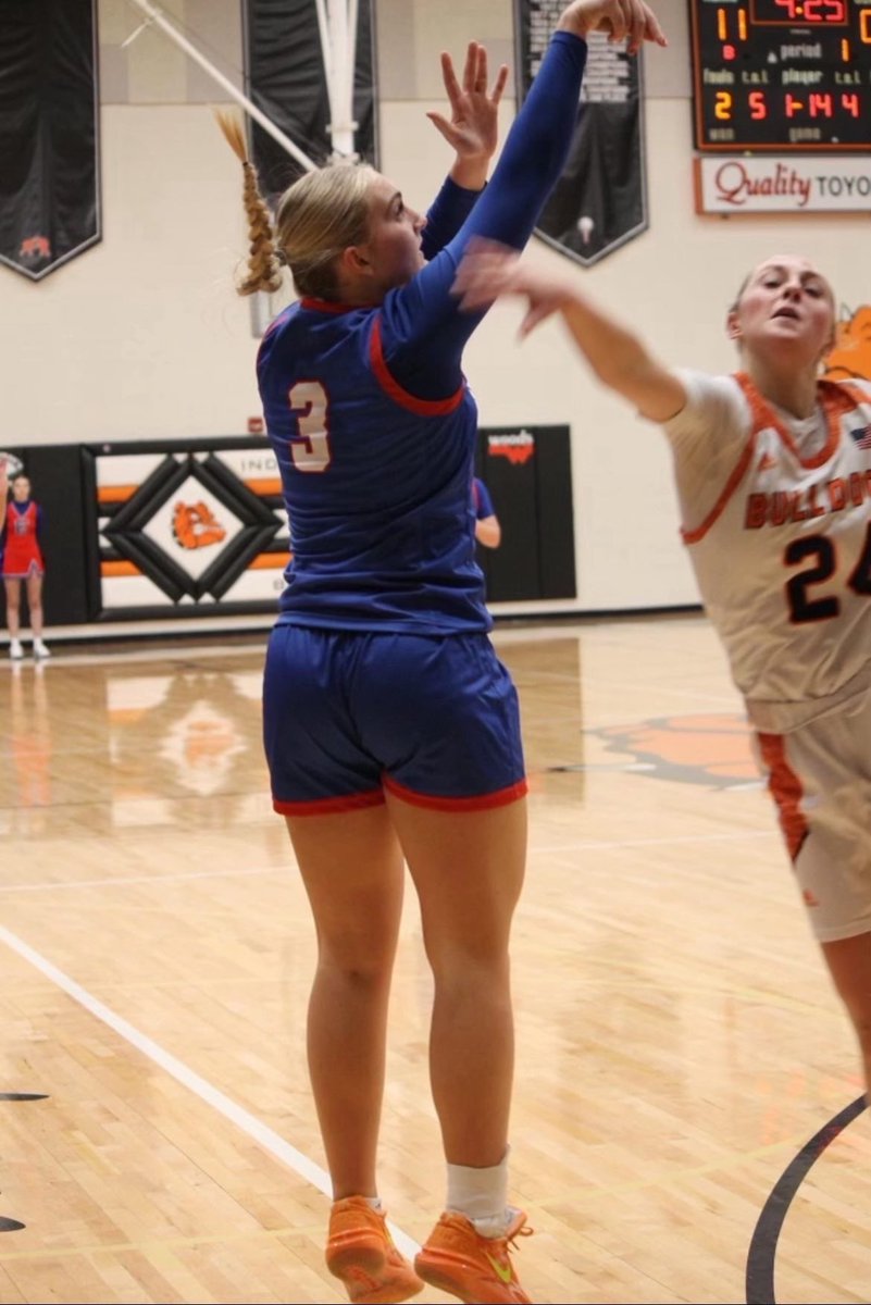 sportsinkansas's tweet photo. Brenna Rucker of Eureka (2A) was a player we just highlighted to look out for this season and had a huge opening game last Friday for the Tornados. Rucker had 35 points in the season opener against Sedan. Rucker averaged 16.8 points per game last year as a sophomore and was a SIK All-State pick. Look for Rucker to have a huge junior season as one of the most complete players in 2A.  #sportsinkansas