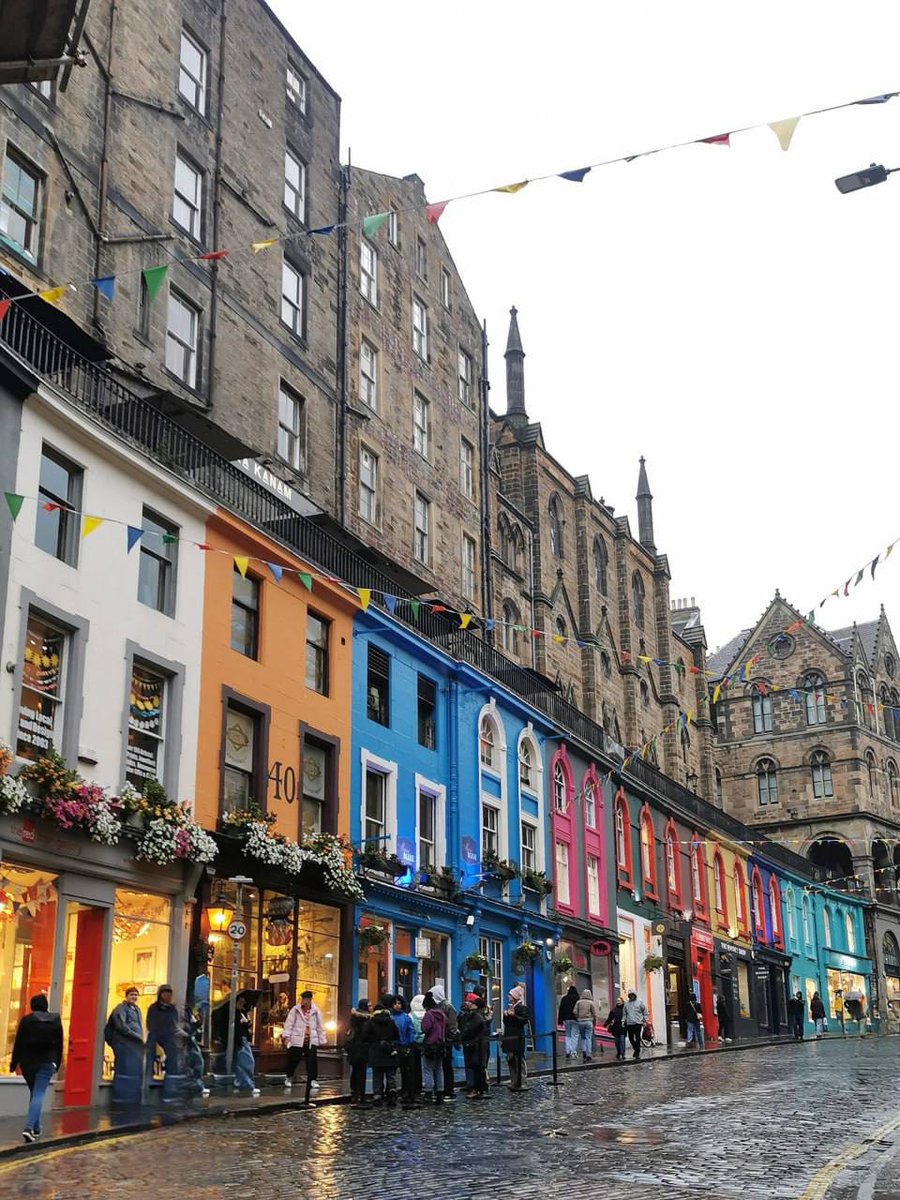 loritakelly62's tweet photo. Whether you’re interested in history, arts, or just exploring a vibrant city, Edinburgh offers a wealth of experiences💯 https://t.co/gAKYe3WQop