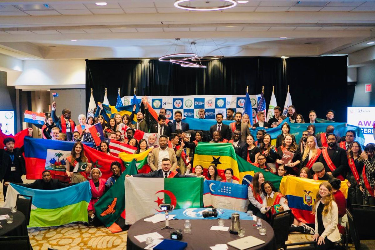 PakinNewYork's tweet photo. CG @atozai participated in Global Peace Summit New York ‘24, organized by Global Peace Chain, featuring 120 delegates from 70 nationalities. In his remarks he commended the initiative &amp; reaffirmed🇵🇰's dedication to youth empowerment,peacebuilding &amp; fostering global collaboration. https://t.co/WWPPgTxIkc