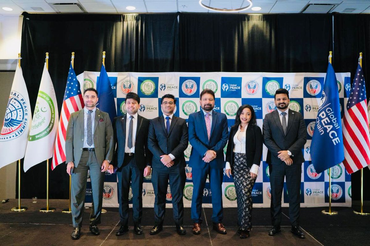 PakinNewYork's tweet photo. CG @atozai participated in Global Peace Summit New York ‘24, organized by Global Peace Chain, featuring 120 delegates from 70 nationalities. In his remarks he commended the initiative &amp; reaffirmed🇵🇰's dedication to youth empowerment,peacebuilding &amp; fostering global collaboration. https://t.co/WWPPgTxIkc