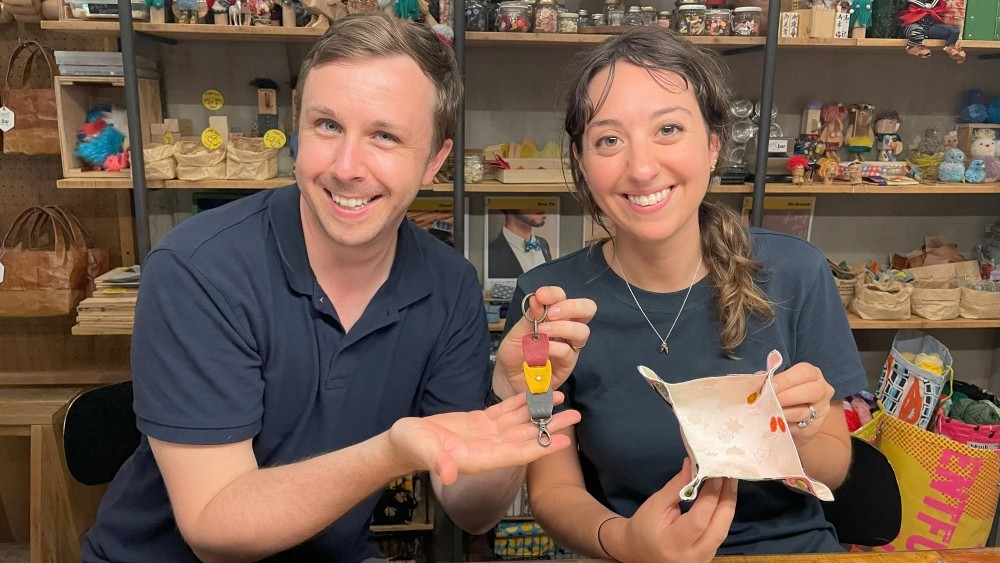 japan's tweet photo. #MeetTheChangemakers: Transform trash into treasure over drinks 🍷! KOJIMA Sachiyo launched @rinne_earth in #Tokyo to find hidden added value in unneeded items &amp; craft it into fashionable art. It’s now a globally popular center 🌏 for crafting excellence.
https://t.co/2TJXVGOIST https://t.co/m75SbDXBbO