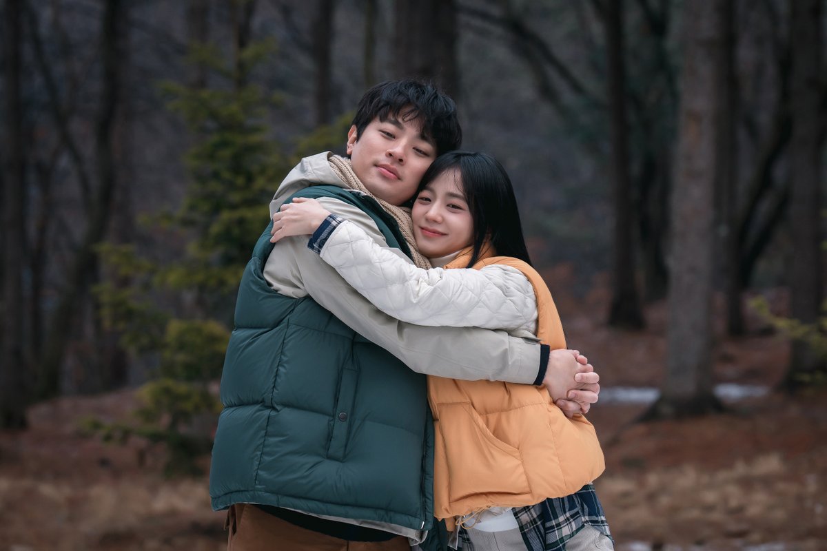 Bisakah hati yang pedih ketemu di tengah-tengah pas lagi kiamat zombie?

Mari kita sambut foto-foto pertama Newtopia, dibintangi Jisoo dan Park Jeong-min, tayang 7 Februari 2025 hanya di Prime Video.

#NewtopiaOnPrime