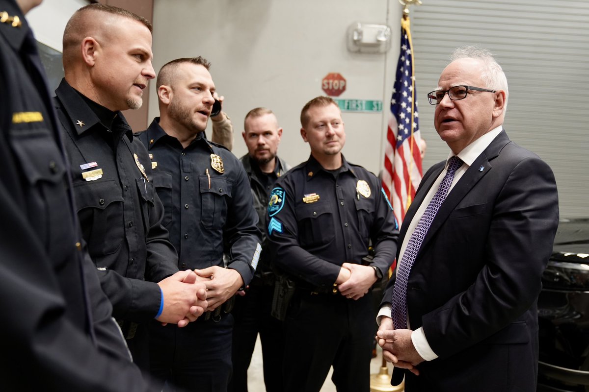 Governor Tim Walz tweet media