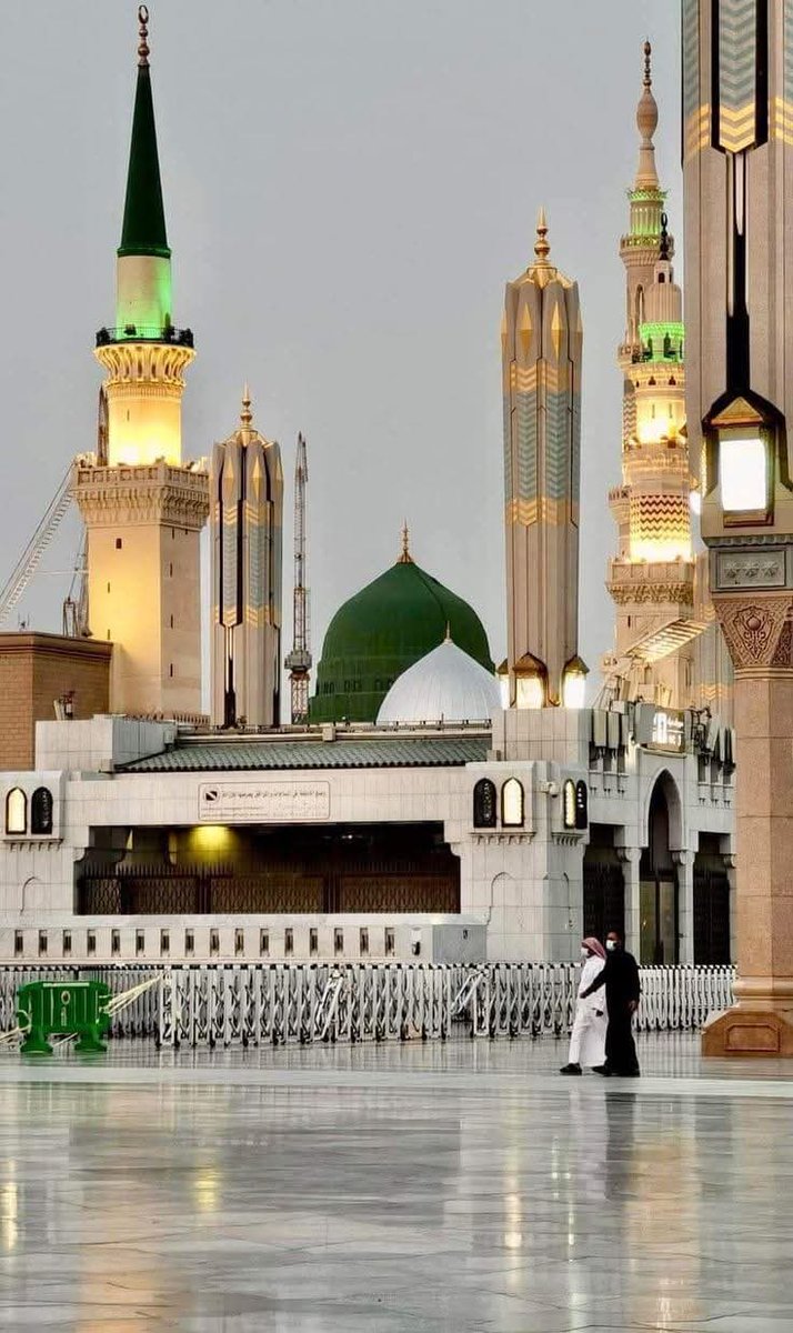 اسلام و علیکم
دل کا قرار  زندگی کا  احساس ہے نام مُحَمَّد ﷺ
روح کا سکون منہ  کی مٹھاس ہے نام مُحَمَّد ﷺ

صلی اللہ علیہ وآلہ وسل