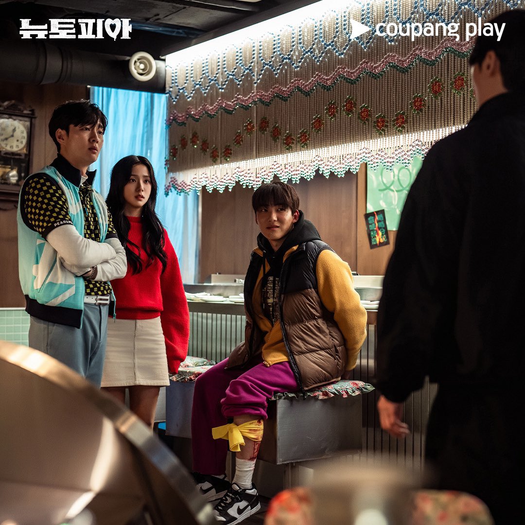 blckpinkpic's tweet photo. ACTRESS JISOO FOR NEWTOPIA 😭😭😭 https://t.co/BbWvlyE3iX