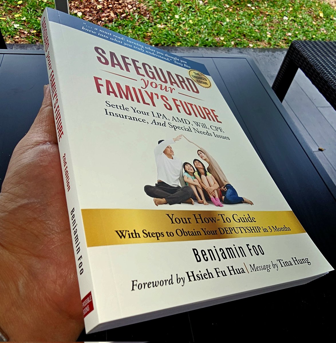 foo_benjamin's tweet photo. Glad to have finally published the 2nd Enhanced Edition of "Safeguard Your Family's Future: Settle Your LPA, AMD, Will,CPF, Insurance, and Special Needs Issues." A community service book.
#singapore #singaporean #Safeguardyourfamily #benjaminfoo #ipossiblebooks #AuthorsOfTwitter https://t.co/UZB3KszfH9