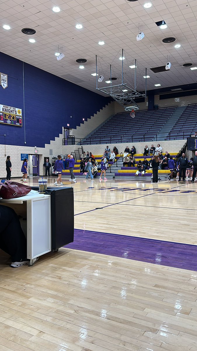 CaseySeitzAT's tweet photo. @TapeIceAdvice @LadyWildcats_ @Piedmont_Bball Joining in on the fun, basketball game night here at NWC. Thanks Syd for traveling down @BA_SportsMed https://t.co/FDMetAINIj