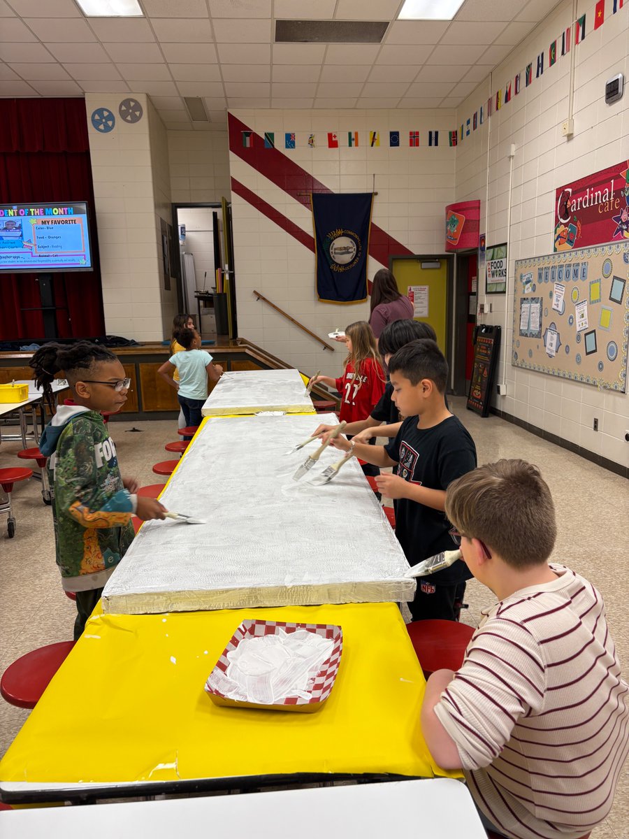 GmuthMusTheatre's tweet photo. 🎭✨ Gutermuth’s Peter Pan cast is hard at work!
From memorizing their lines to painting Neverland’s magical set, their creativity and teamwork shine through. 🌟 We can’t wait to share the magic with you! 🧚‍♀️🎨
#PeterPan #Neverland #TheaterMagic #StudentActors @GutermuthES https://t.co/XHDBYaSCjM