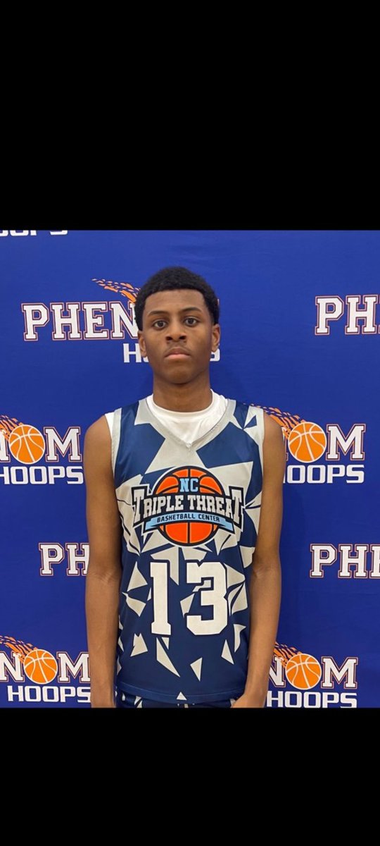 6'5 2029 Jezreel Morehead of Gate City Academy put in work again tonight. Putting up 30pts. Keep working young man!