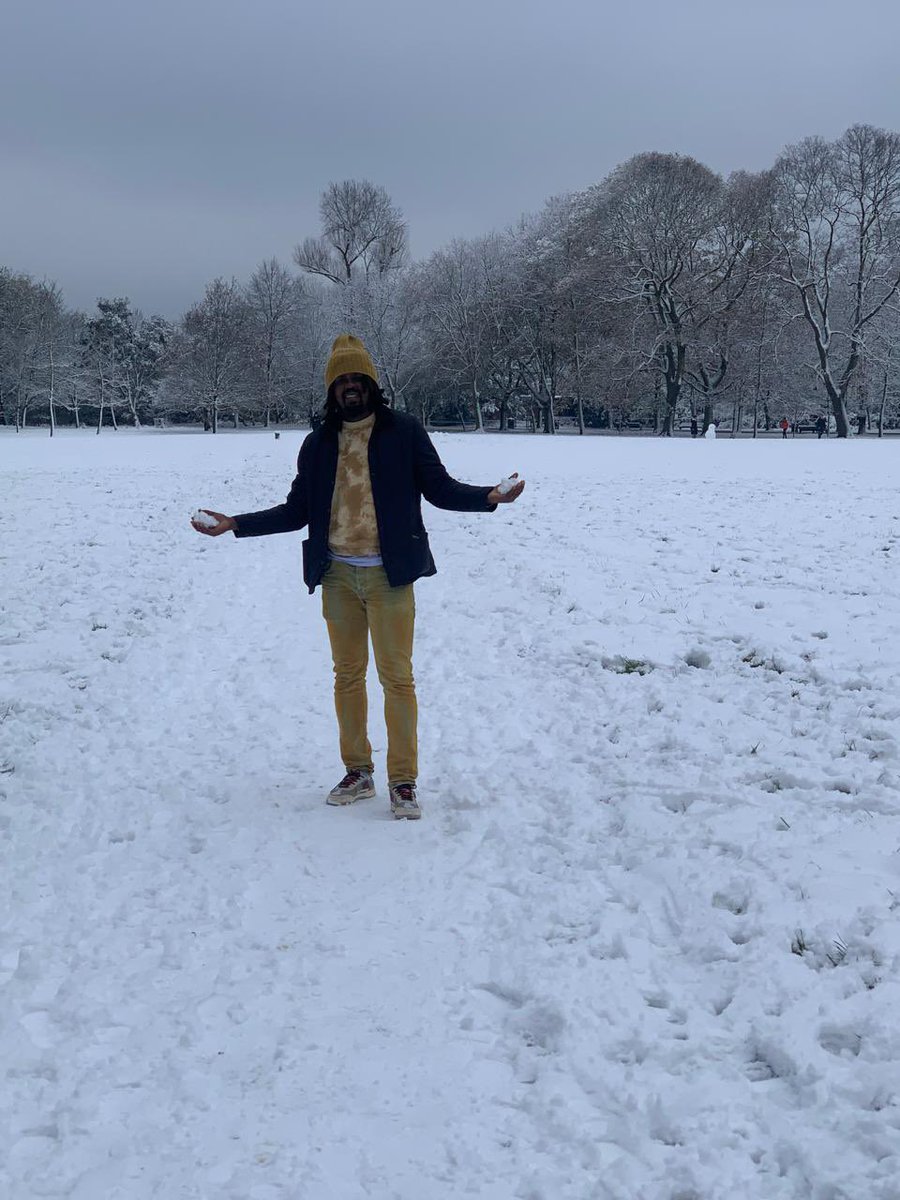 Christmas is coming… ❄️🎶

#christmas #snow #christmasiscoming