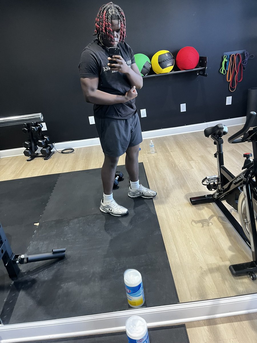 260 lbs OL/DL ——&gt; 225 lbs LB