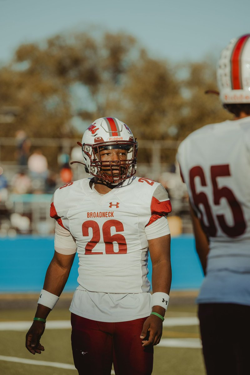 Check out my junior year highlights:
50 tackles 
30 solo 
2nd team all-county 
hudl.com/v/2RDXkD