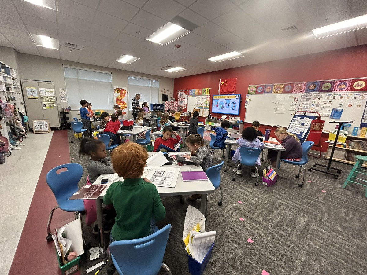 Highlights of Mandarin #DualLanguage program <a href="/StoughStallions/">Stough Magnet Elementary School</a> <a href="/wcpssmagnets/">WCPSS Office of Magnet Schools (Choice Schools)</a>: Word walls, student writings, small group rotations, student turn-and-talk, high student engagement, and consistent practice of language skills. <a href="/ParticipateLrng/">Participate Learning</a> #UnitingOurWorld <a href="/MargaretMariel2/">Margaret (Maggie) Mariella</a>