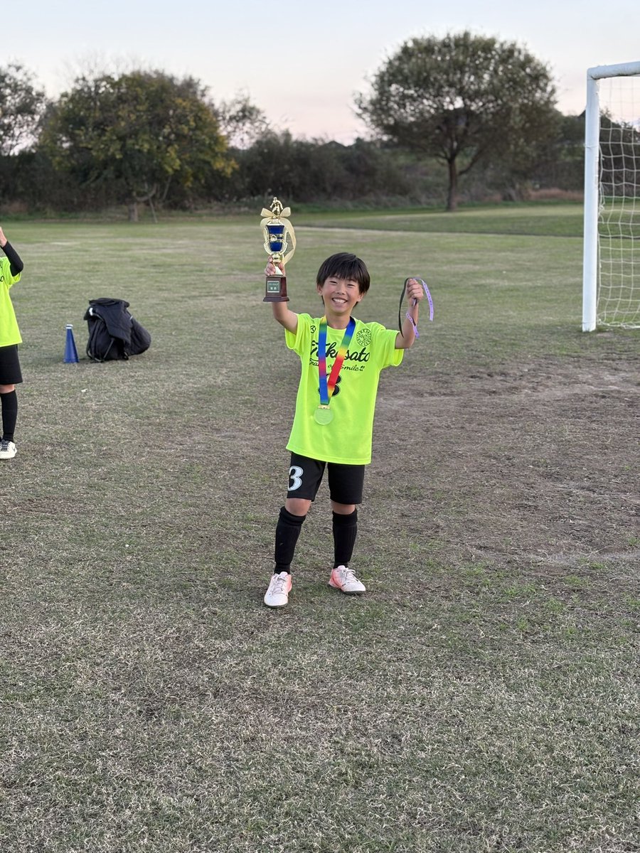 watabo007's tweet photo. 生きてます。
毎週末サッカーです🤣
あちこち遠征行くんで乗り換え。
年末自分でコーティングします😭 https://t.co/7HStl0ClNy