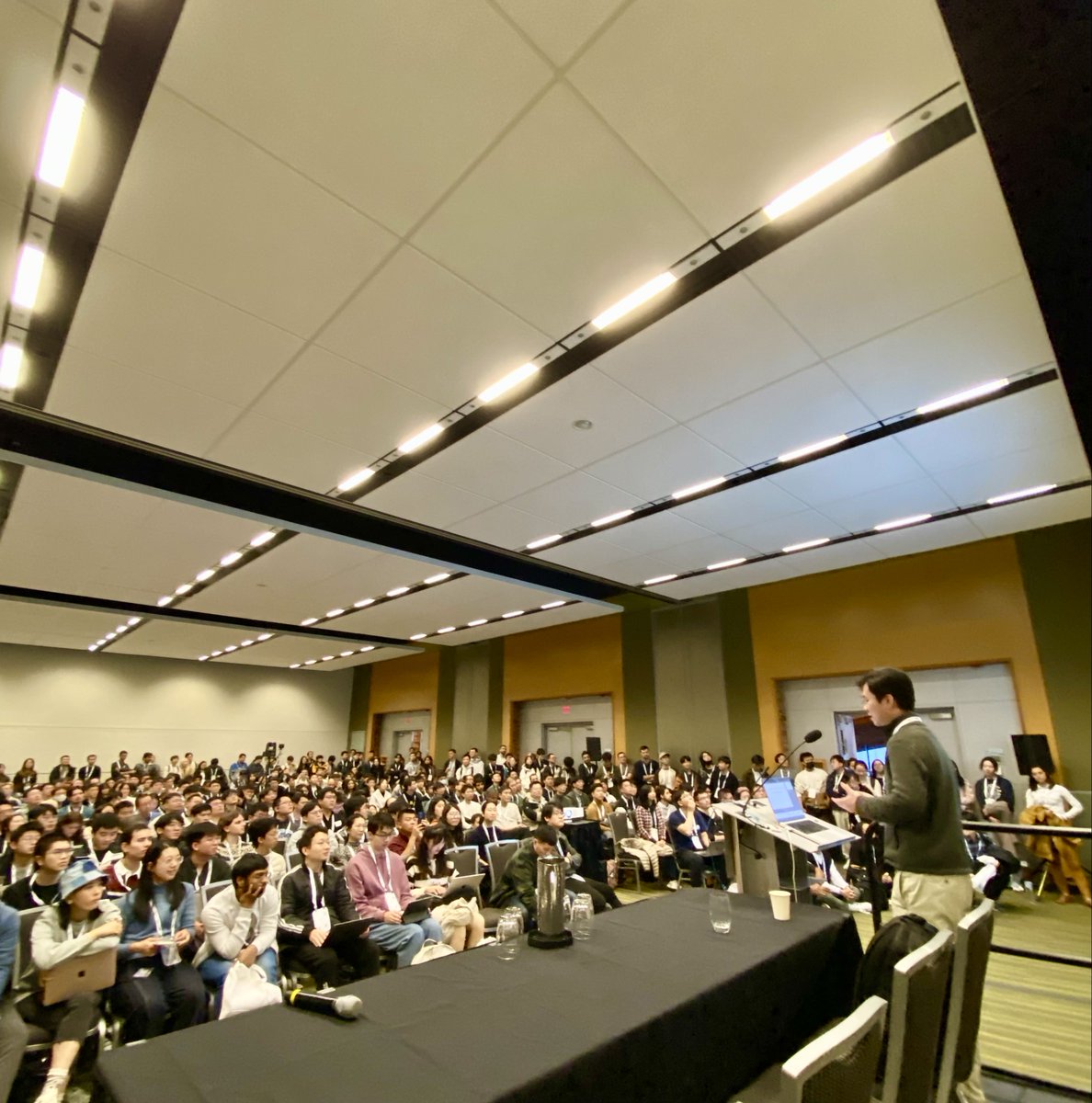NewInML's tweet image. Our third speaker Kaiming He (MIT) is now speaking about “ML Research via the Lens of ML”. We are very happy to announce a Full House for our workshop!
Join us now at #NewInML at #NeurIPS2024.
📍 West Meeting Room 205-207 at Vancouver Convention Center. Till 6pm.