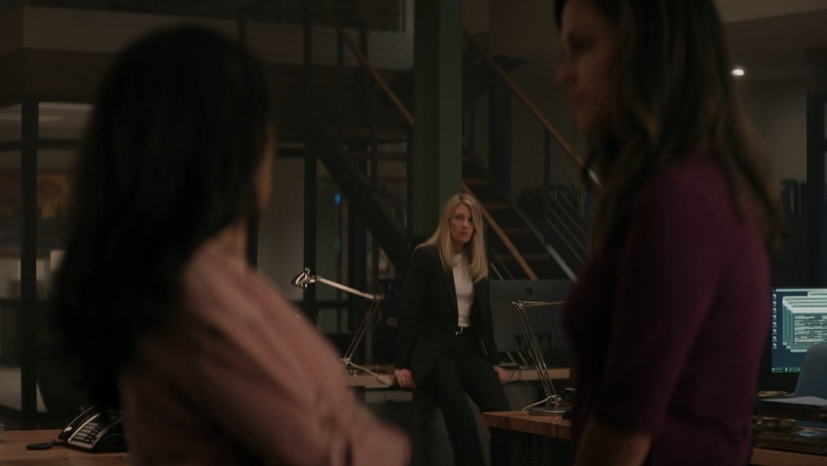 mcugls's tweet photo. one of the kacy scenes that never left my mind was when lucy wanted to be the great agent that she is, then jane reminded her that she's needed by someone else as well, then there’s kate just waiting to feel lucy safe in her arms again. i will sob #SaveNCISHawaii https://t.co/K4TyghQCaC
