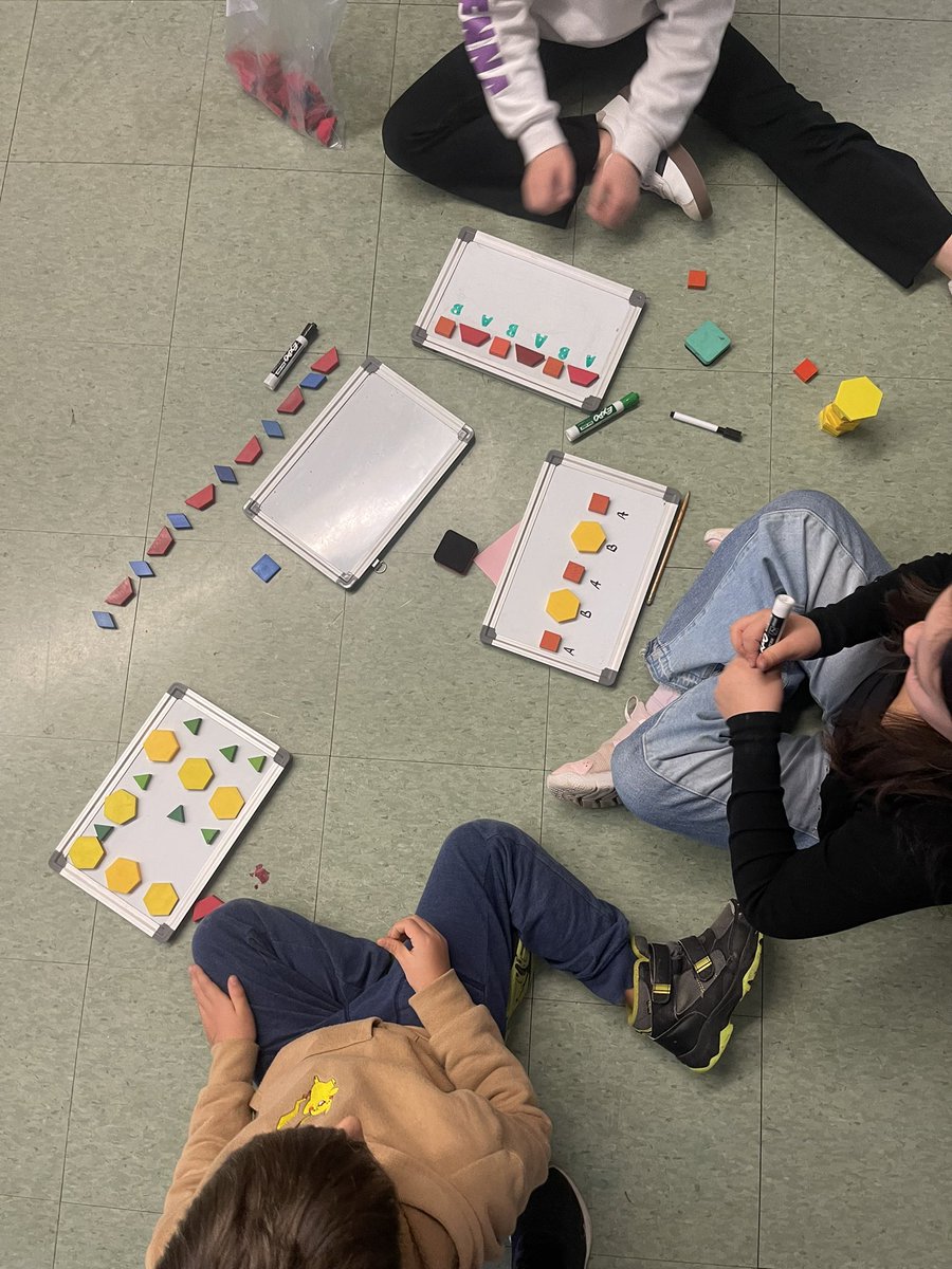 MsStevens_'s tweet photo. Pattern building with the students today. https://t.co/eq5a6uTI9f