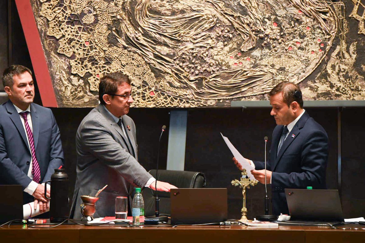 lucasaromero's tweet photo. La Cámara de Representantes renovó sus autoridades

👏🏻👏🏻Felicitaciones a @herrerayflia , reelecto como Presidente, y a @JCesino , electo como Vicepresidente Primero. 

Y el mayor de los éxitos para el Dr. Juan Pablo Espeche, primer Fiscal Especializado en Cibercrimen. https://t.co/kJCtFl7CIx