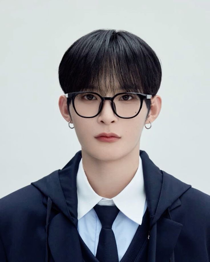 kamgtaro's tweet photo. if you dont know who to vote for in #project_7 may i suggest my 4 wonderful boys?
#kanghyunwoo #abeyura #wuchenyu #kimsihun https://t.co/VOMWijUPVT
