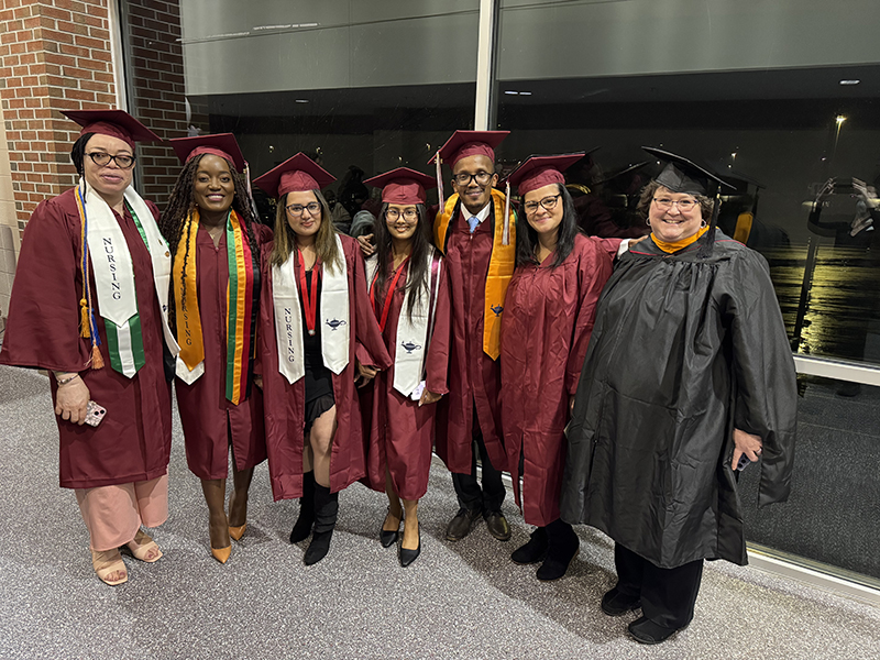 HACC_info's tweet photo. Caps off to our #ClassOf2024 graduates! Reply with a ❤️ or a #HACCyeah to celebrate. Read more about HACC’s fall 2024 Commencement ceremony: https://t.co/haVM75UySk #HACCproud #HACCnews https://t.co/DZSHI2nQfl