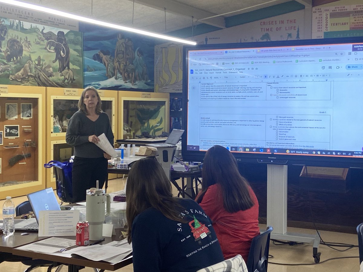 Nmohajer1's tweet photo. Dine, Discover, and Digest Earth Science! Thank you to all the ⁦@SBISD⁩ fifth grade teachers who were able to attend our training today 🙏 ⁦@SBISDScience⁩ ⁦@ErikaLForce⁩ https://t.co/5ejXH4haKo