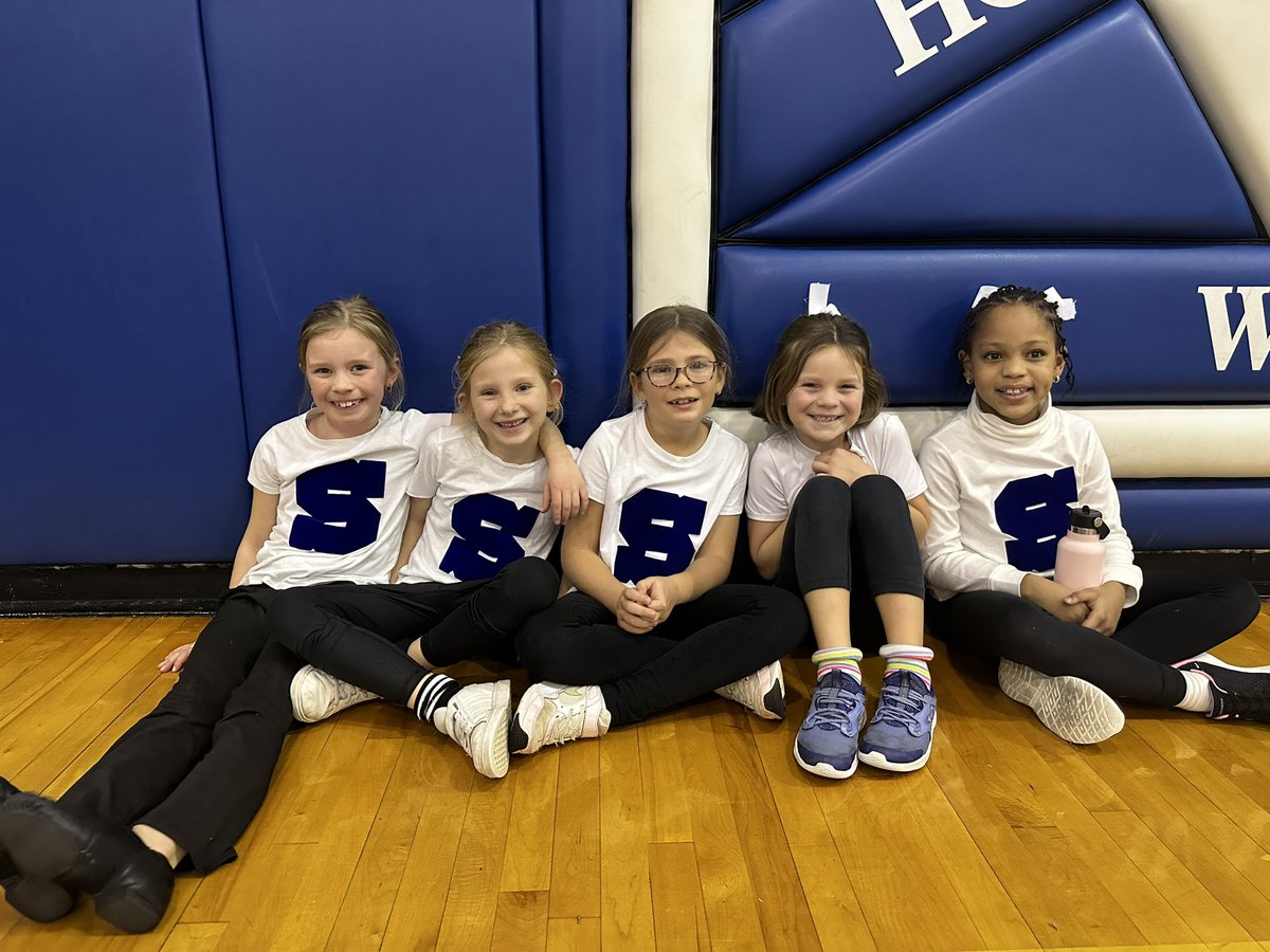 WarriorResults's tweet image. So proud of our little Warriors who took to the floor tonight to perform with the Pom squad.
#futurewarriors