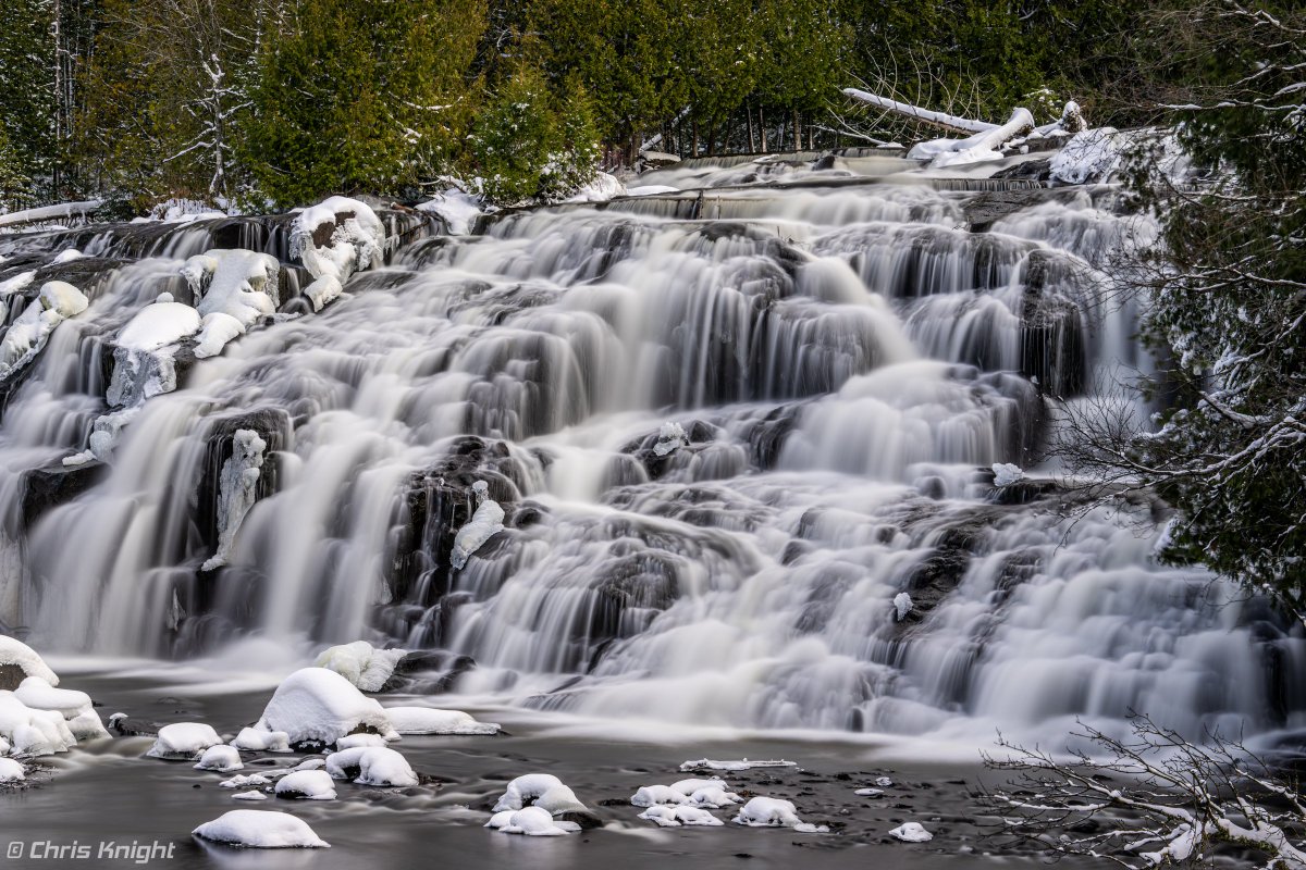 ChrisKnight's tweet image. Bond Falls, Upper Michigan December 2024. #ChasingWaterfalls #PureMichigan