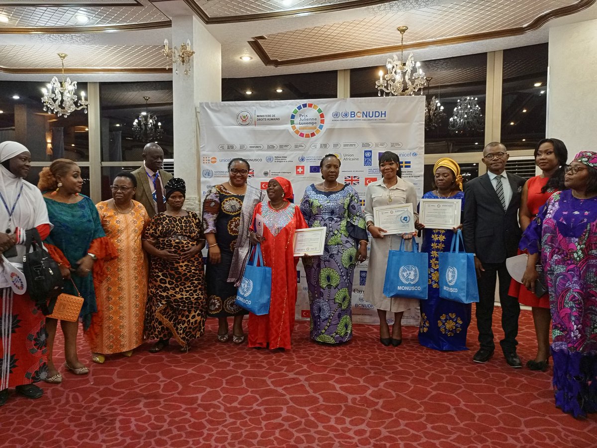 DavidFundi10102's tweet photo. 76ème anniversaire de la #Déclaration universelle des Droits de l'Homme. Remise du #Prix Julienne Lusenge pour les Droits de l'homme en RDC à quatre lauréates. ''Continuez à défendre les droits humains'', Julienne Lusenge. https://t.co/VSogdMpyLa