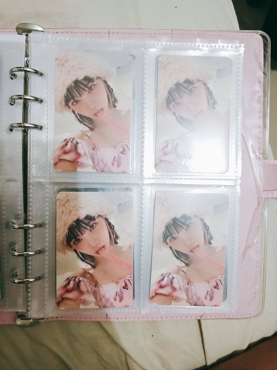 a pagina mais linda do meu binder ✨️