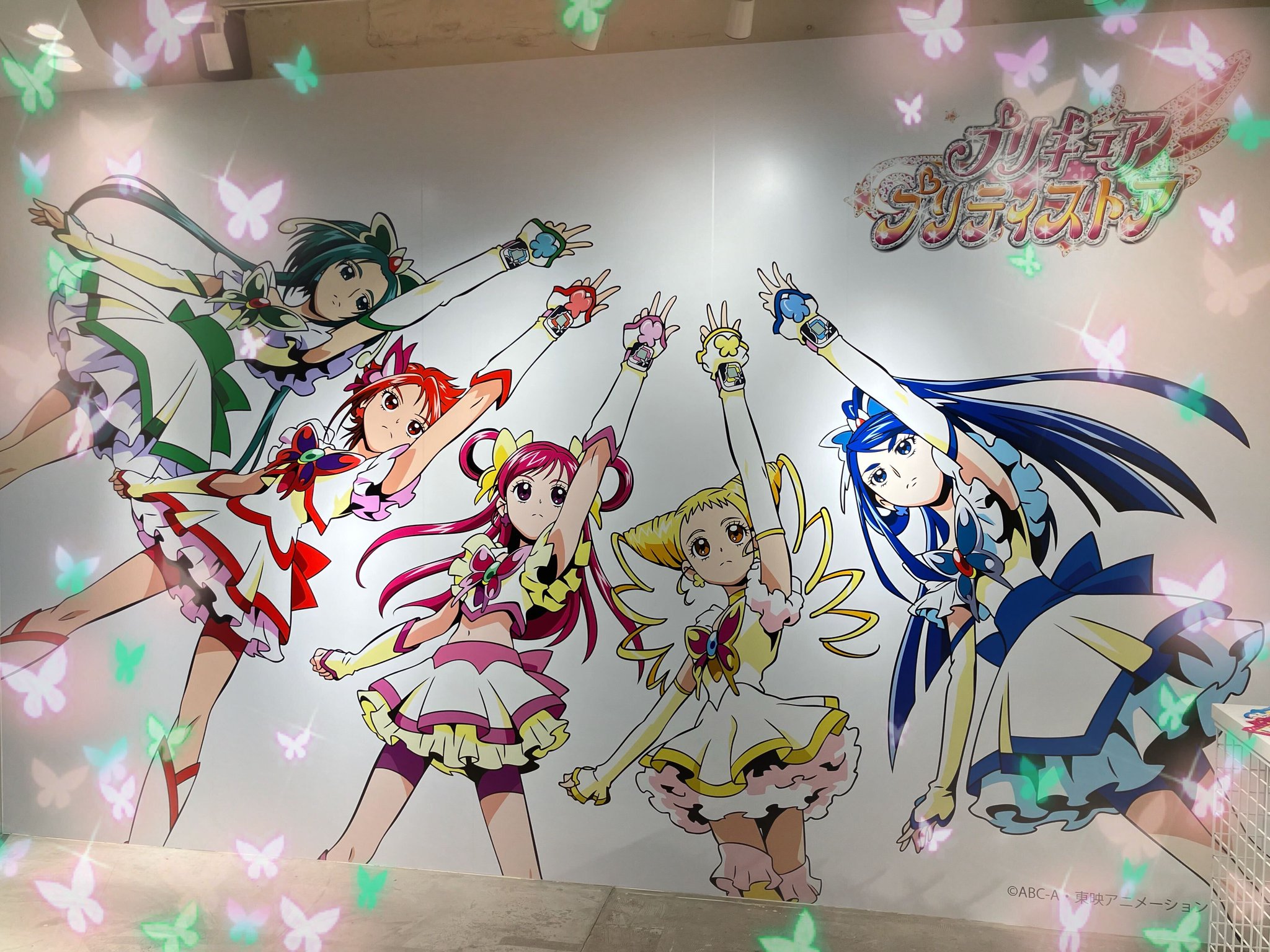 キュアブロッサム　プリティストア　缶バッジ　30点セット　原宿ラフォーレ キュアブロッサム プリティストア 缶バッジ 30点セット 原宿