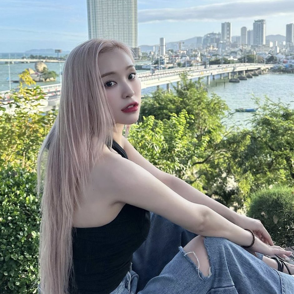 dolllgh's tweet photo. https://t.co/auGTllJwYi