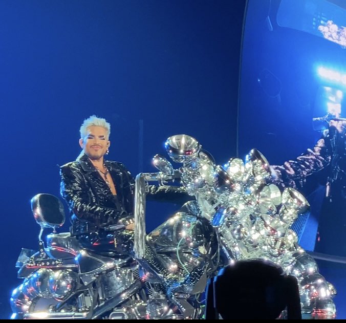 eddiekillers's tweet photo. さすがの鋼鉄神もこれには負ける？😆🚲
#JudasPriest
#QueenAL https://t.co/KOYp99c6C8