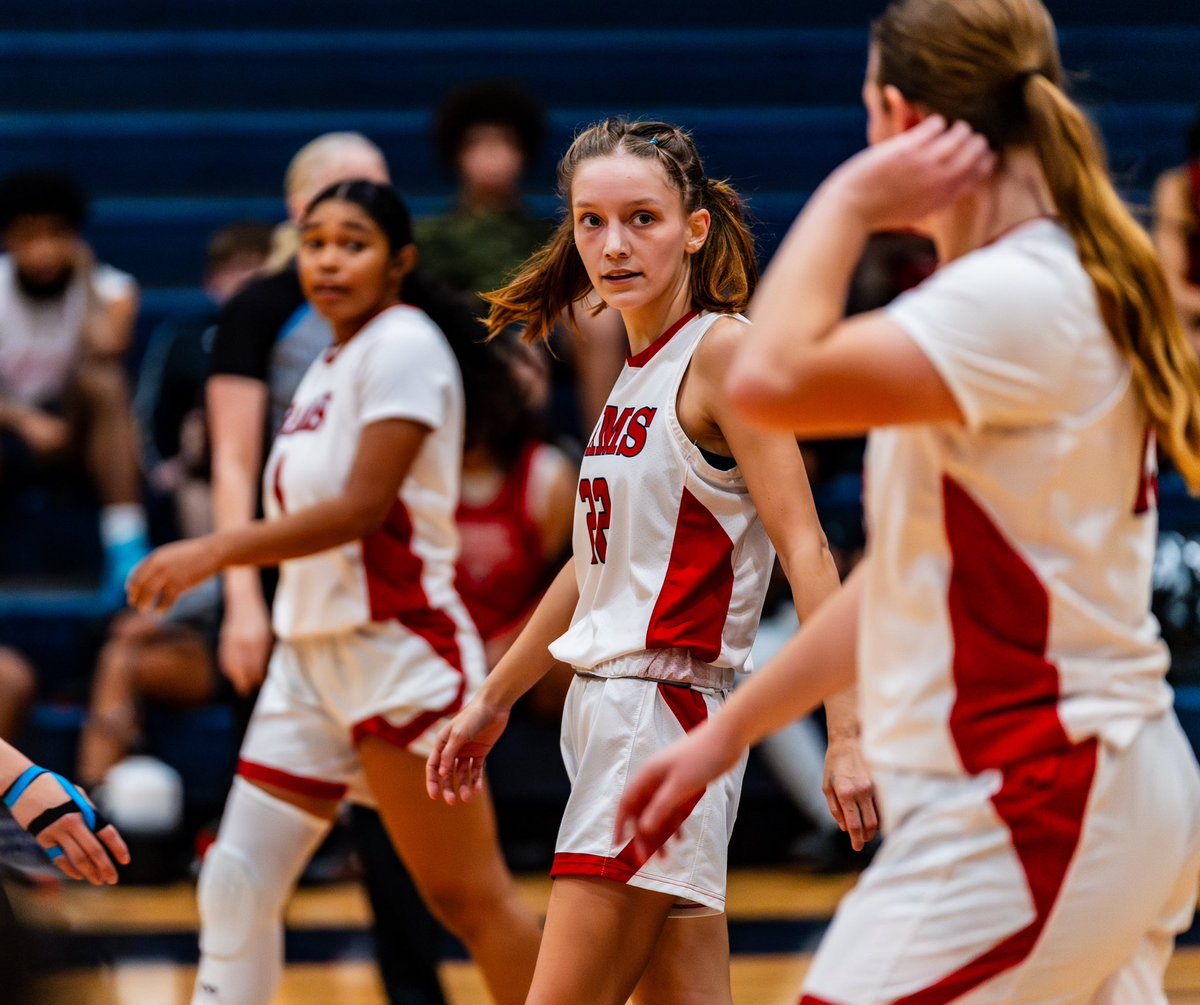 GavilanWBB's tweet photo. and then there was US #runwithus #w1n #discoveranddevelop #vamosrams https://t.co/lLXDbHbWlD