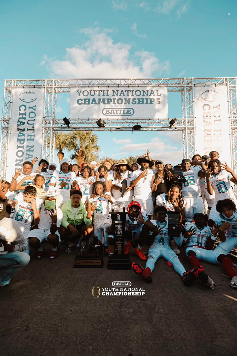KashJacksonQBK's tweet image. Ended my youth football career as a National Champion 🦍💩🏁 I am thankful for the opportunities I had to touch as many fields as I did! I met a lot of great players was coached up by some of the greatest!!!! This next chapter bout to be LIT!! #90Out #ClassOf2029 @Battle
