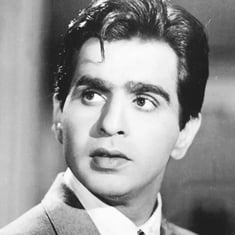 kanchansingh_23's tweet photo. Remembering the greatest icon of Hindi Cinema #DilipKumar ( Yousuf Khan) on his 102nd birth anniversary.
Born 11th Dec 1922
Died 7th July 2021
He revolunised the acting profession in India .
The Tragedy King of Indian Cinema
The Legend
🙏🌹🙏 https://t.co/pjIRPzOHYl