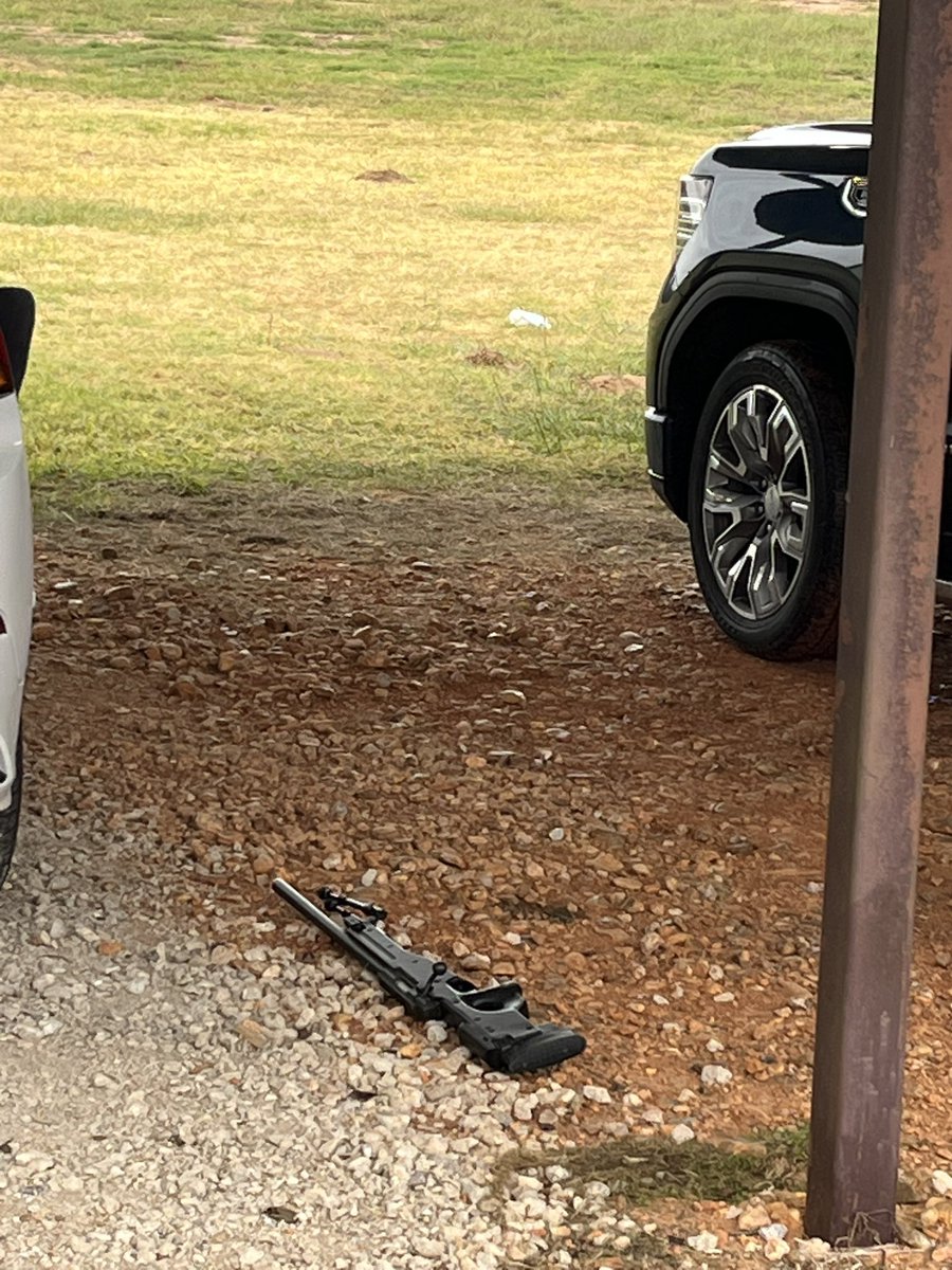 Yo who dropped their awp in spawn?