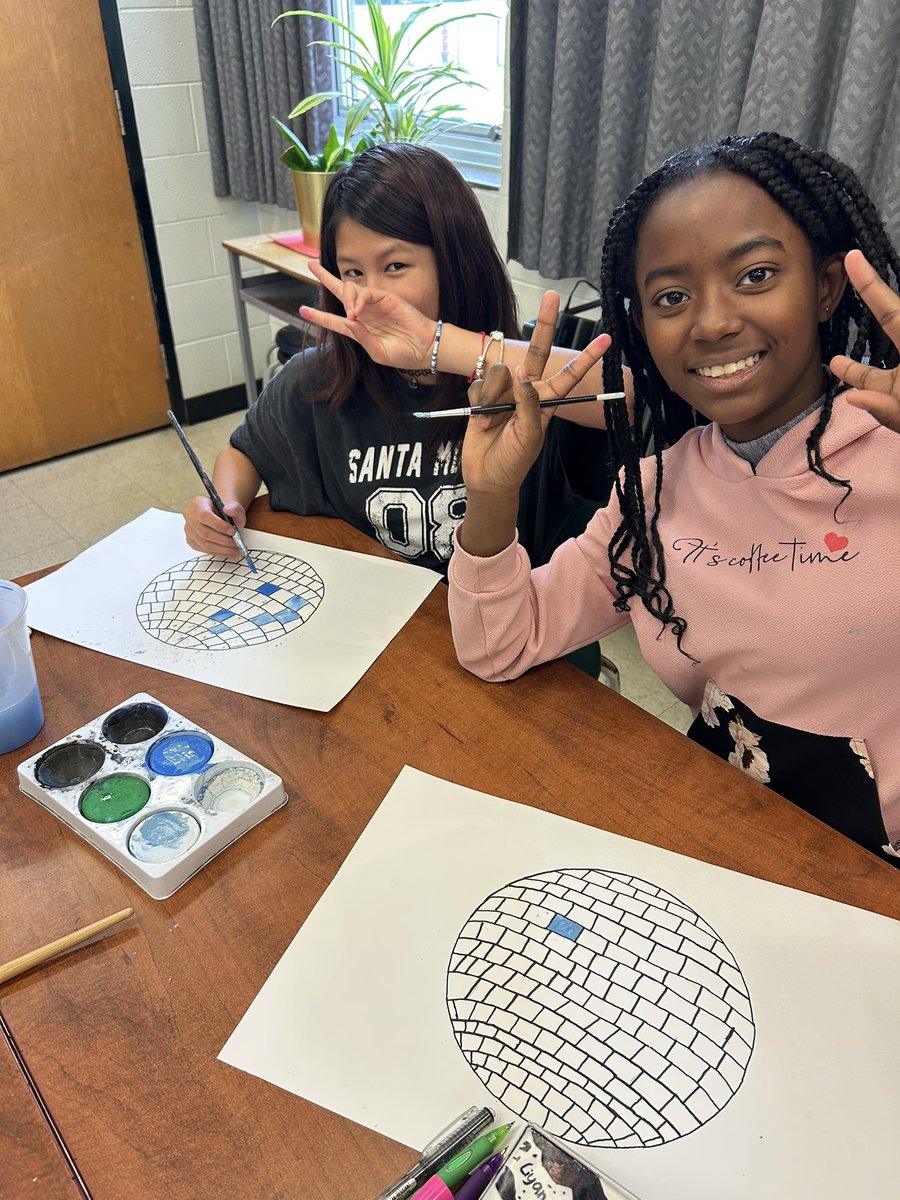 Mrs_Chae_Art's tweet photo. Tints and shades painting by grade 6 students. #artclassroom @CamillaRoad https://t.co/GP8a1fUNLL