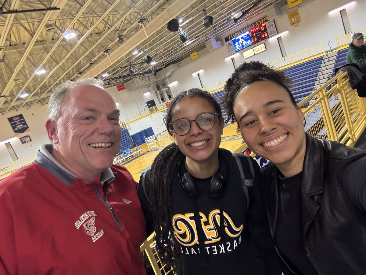 N. Rockland GHoops tweet media