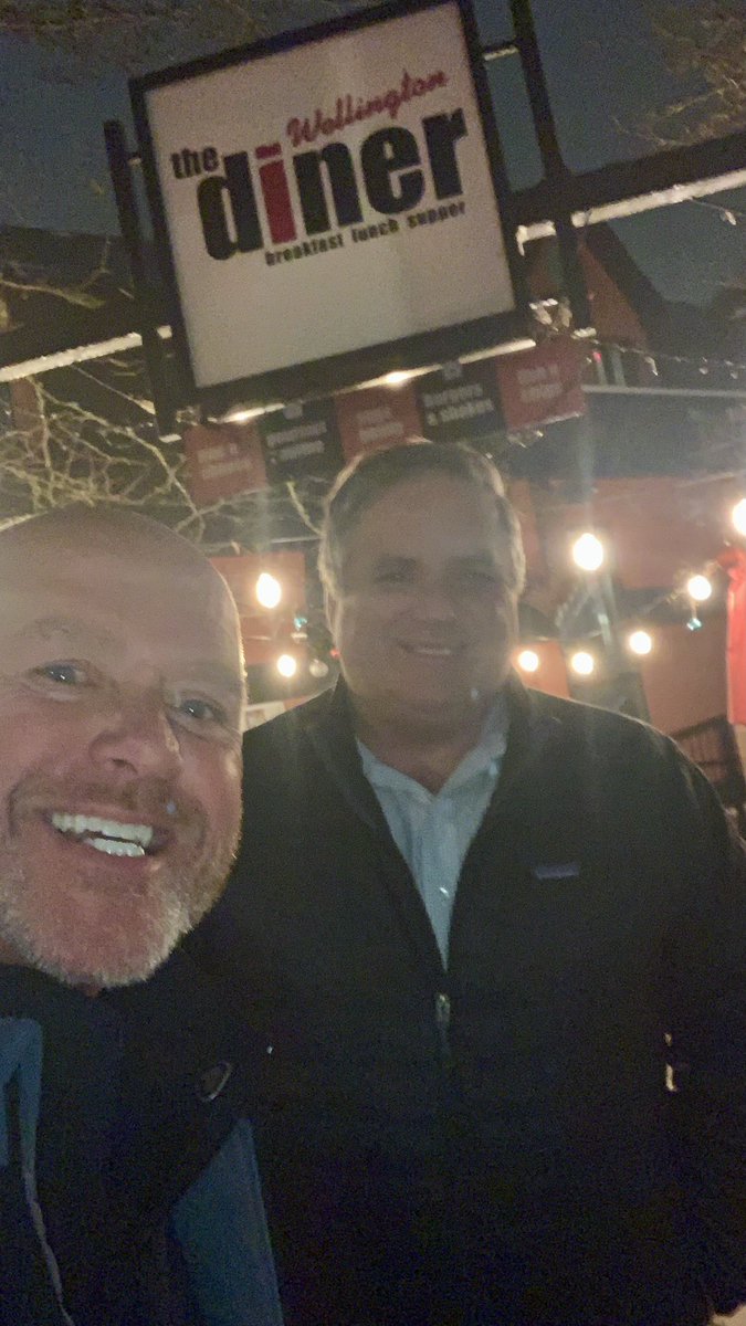 Brothers on the loose on a rainy night in #MyOttawa. A couple of delicious firecracker burgers with a side order of deep fried pickles for the win <a href="/wellingtondiner/">the wellington diner 🇨🇦</a> with <a href="/Marc_Theriault/">Marc Theriault</a>