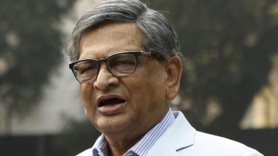 shuttech1's tweet photo. SM Krishna Passes Away: Karnataka Declares Public Holiday
More info. : https://t.co/HVbpoD521D

#SMKrishna #Karnataka #PublicHoliday #Tribute #RIPSMKrishna #LeaderRemembered #KarnatakaNews #IndianPolitics #StateMourning https://t.co/O5hs6J69xe